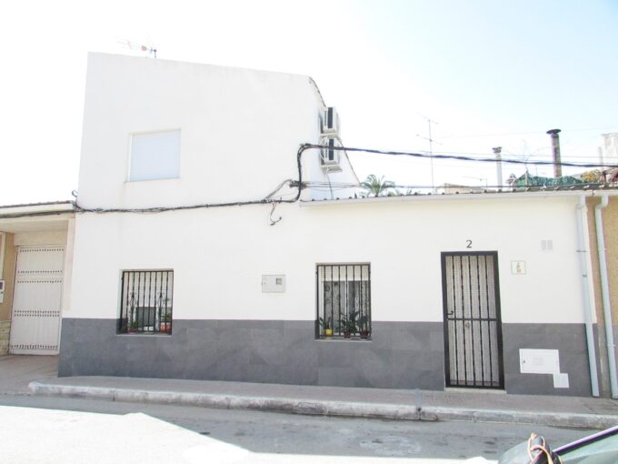 VIVIENDA EN SAN ISIDRO